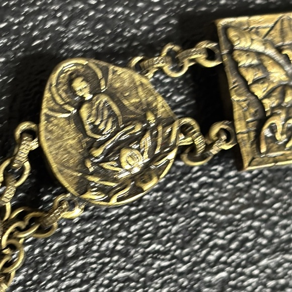 Antiqued Gold Geometric Owl Butterfly ??? Chain Link Toggle Bracelet - Picture 4 of 6